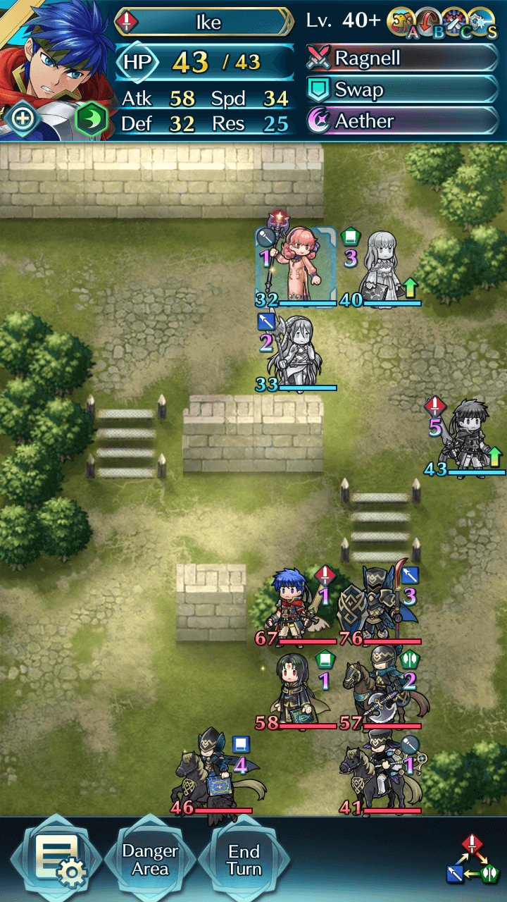 Ike is in the key position here, with Julia, Genny and Azura ready to support him from behind.
